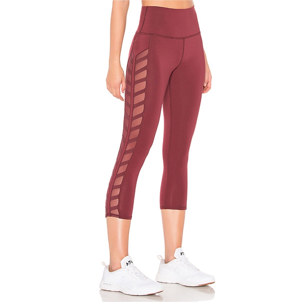 Alo Chevron High Waist Capri Leggings